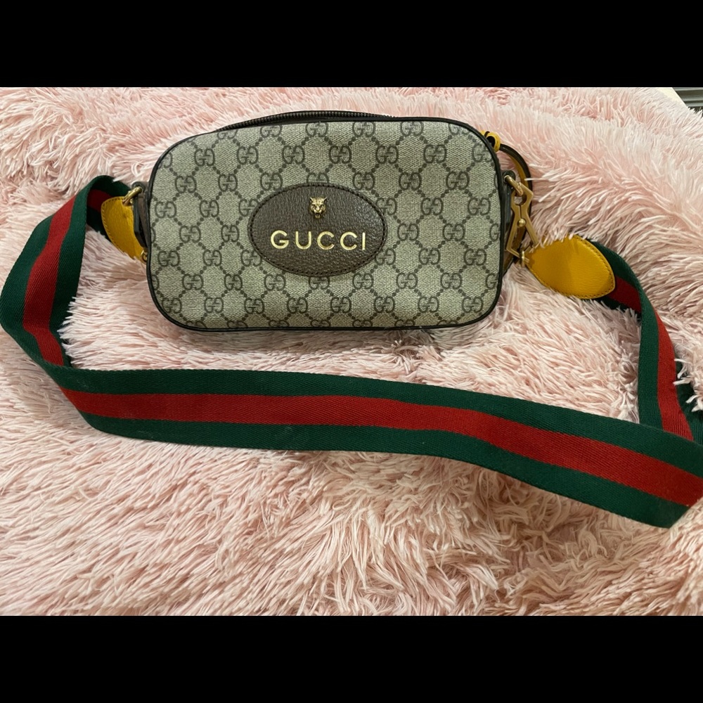 AUTHENTIC NEO VINTAGE GG SUPREME MESSENGER BAG